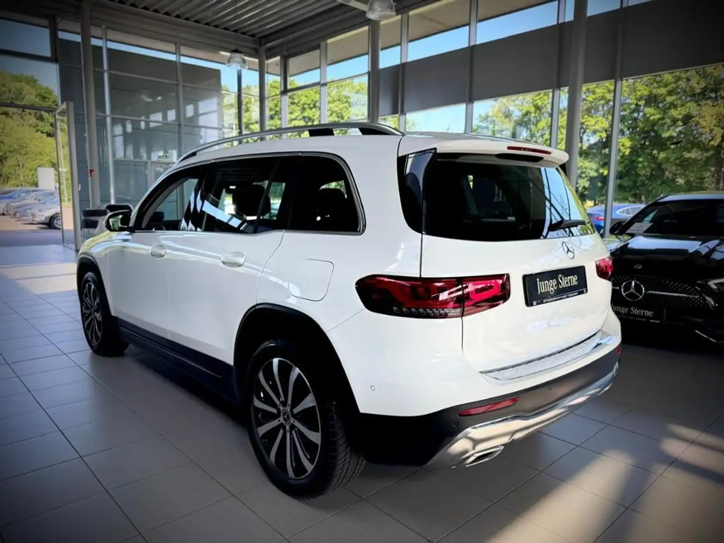 Mercedes-Benz GLB 220 d 4M AHK+KAMERA+LED+19''+MBUX+SITZH Blanc - 2