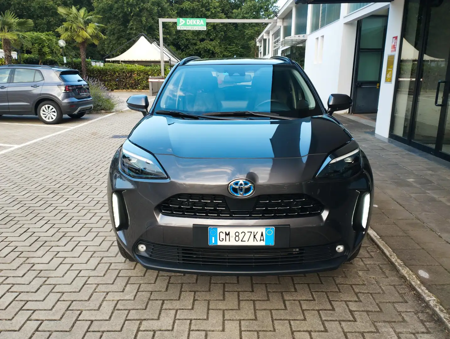 Toyota Yaris 1.5h Business fwd 116cv e-cvt - 1