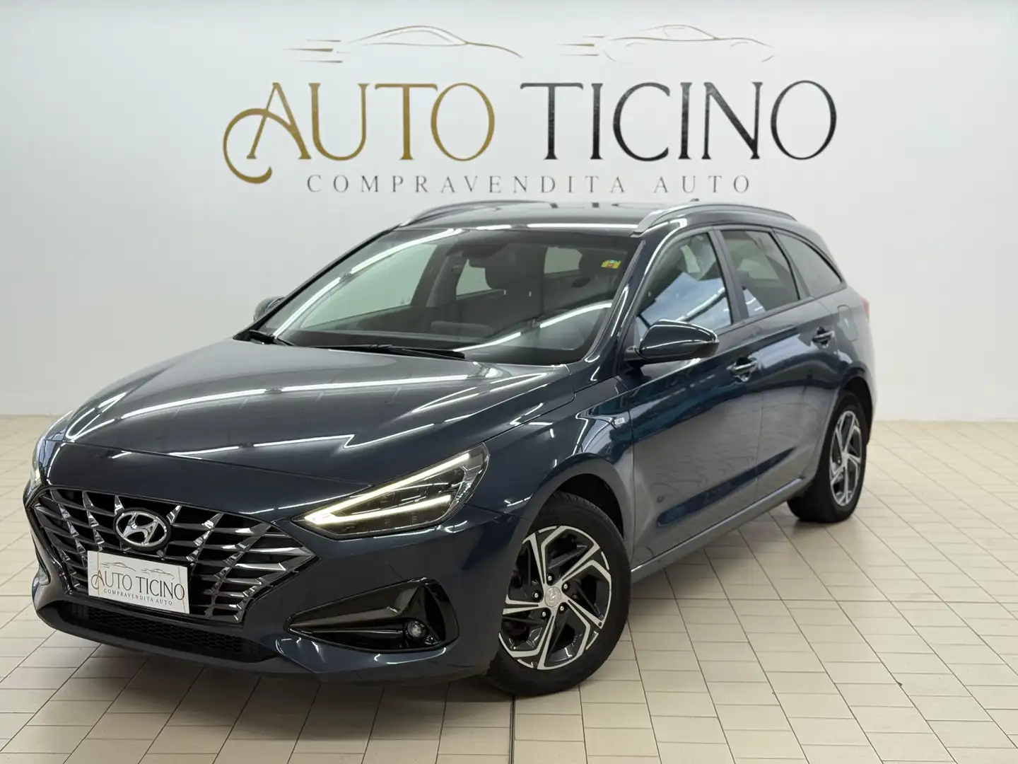 Hyundai i30 i30 Wagon 1.0 t-gdi 48V Prime 120cv Bleu - 1