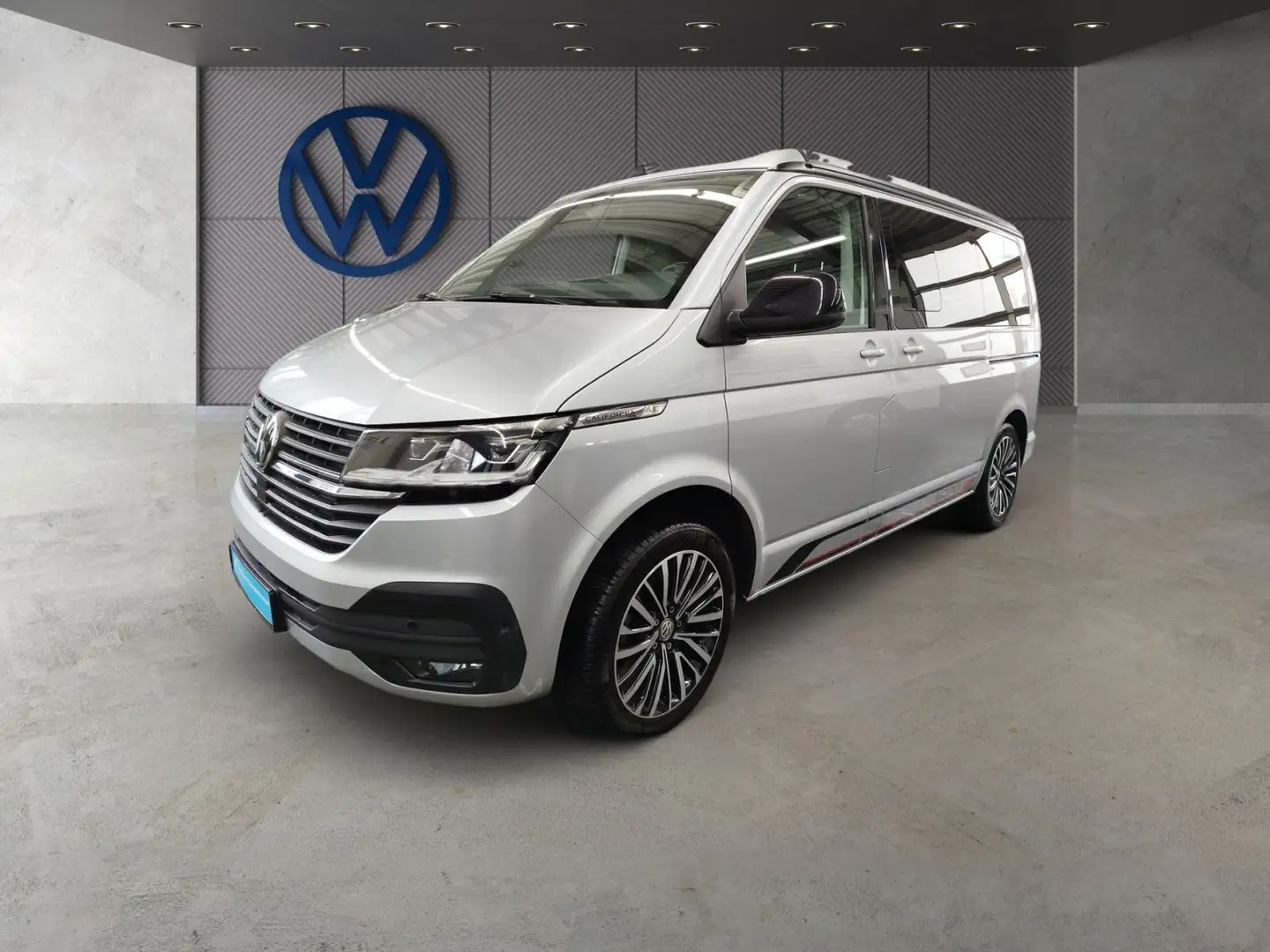 Volkswagen T6.1 California Beach 2.0 TDI DSG Navi LED DAB+ Stříbrná - 2