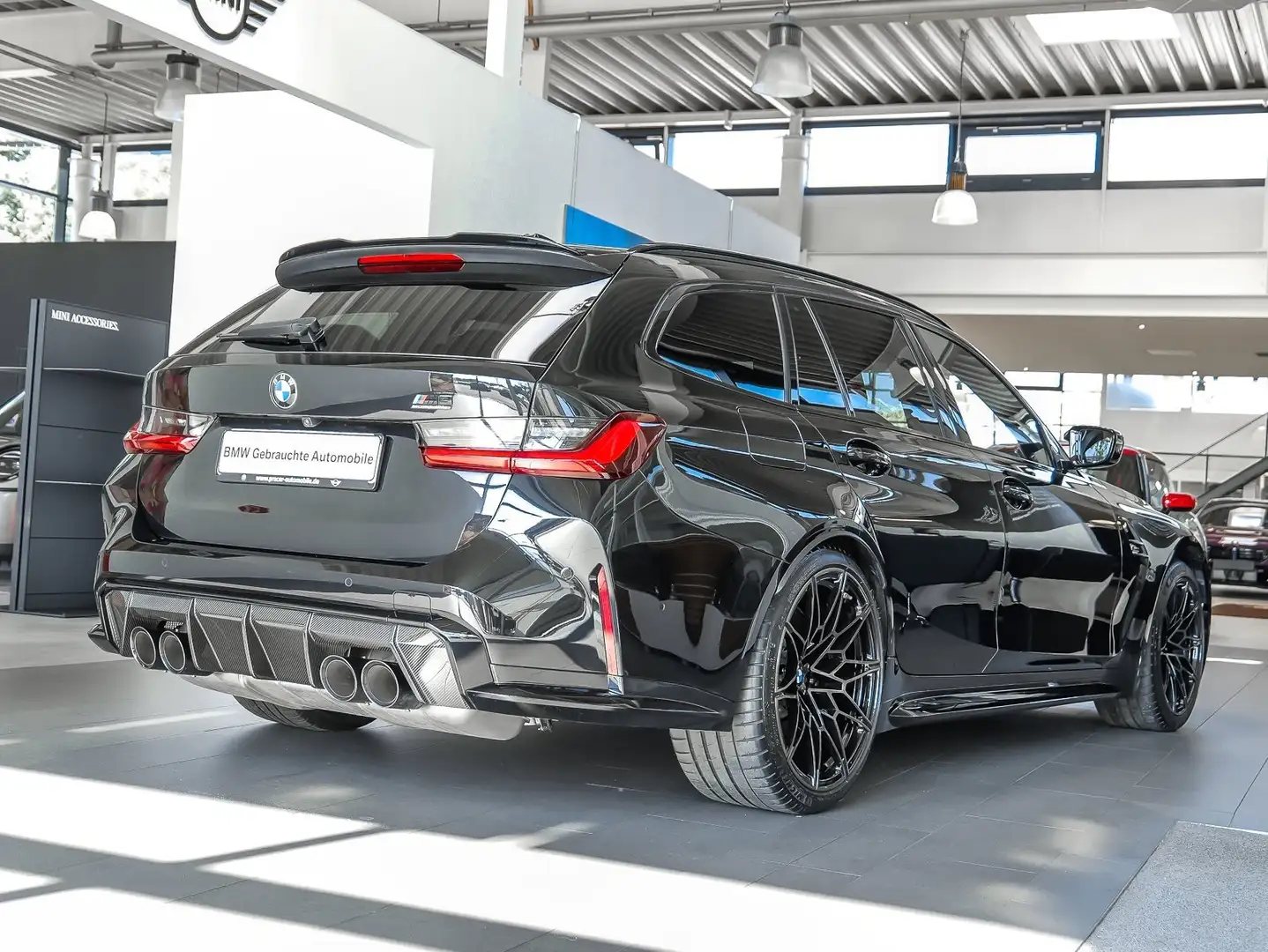 BMW M3 Competition xDrive Touring HuD+Laser+H/K+Alarm+LHZ Noir - 2