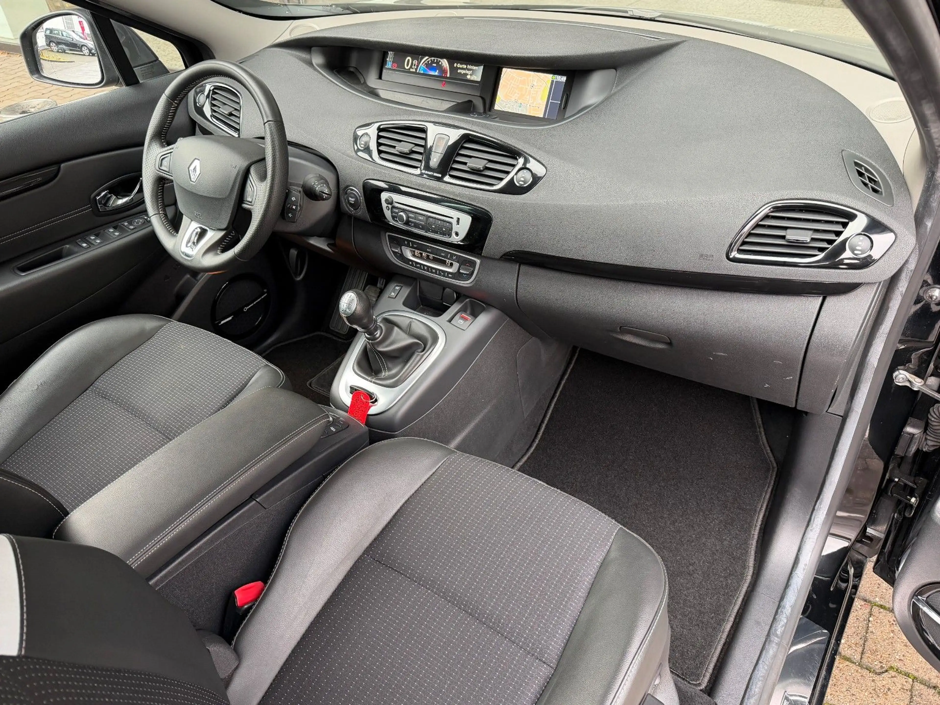 Renault Grand Scenic III 130 BOSE Edition/Kamera/7-Sitze — photo 11