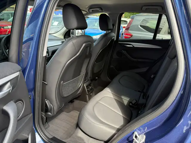 BMW X1 view 13