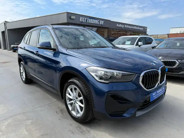 BMW X1 view 3