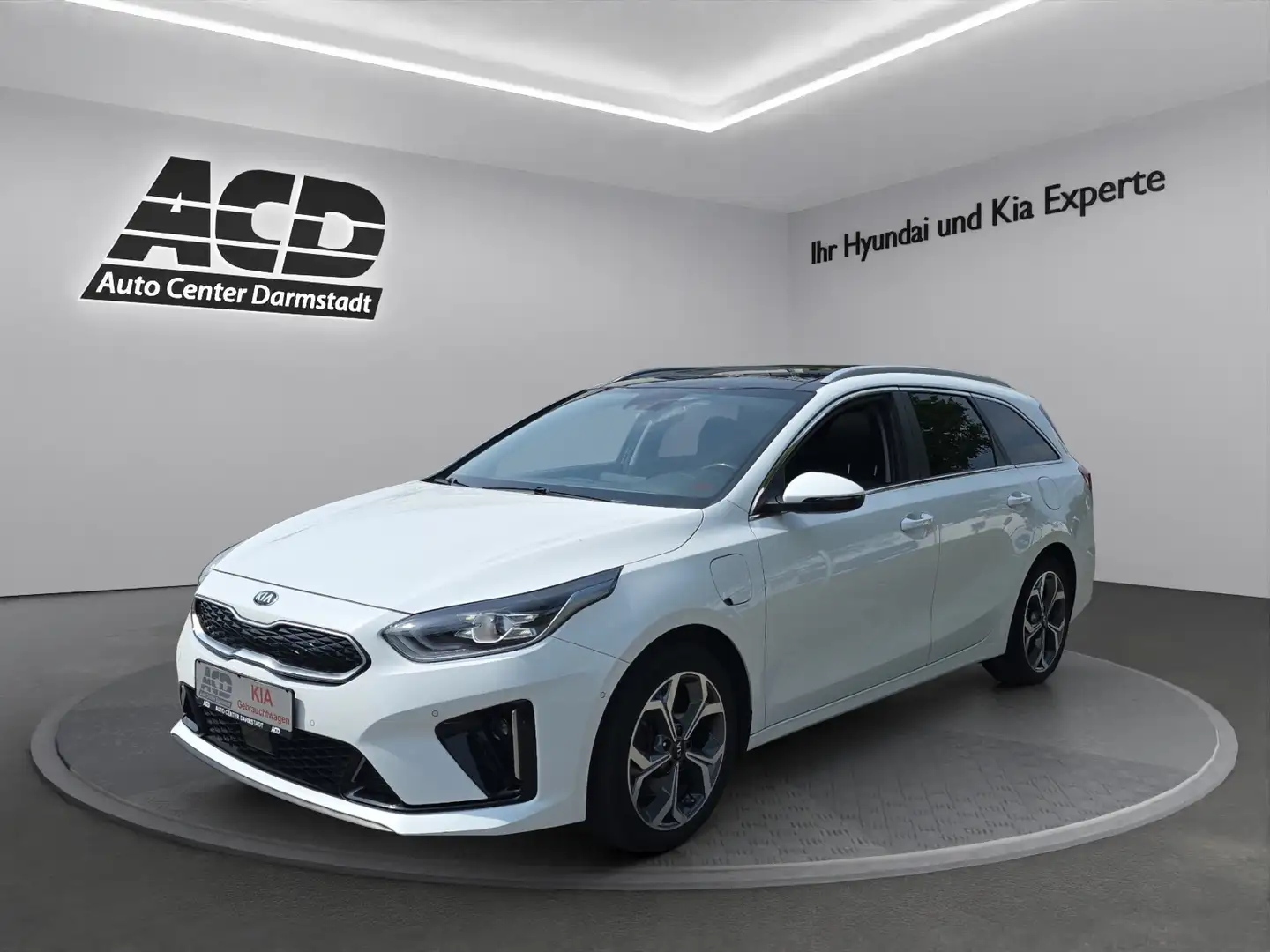 Kia Ceed SW / cee'd SW CEED SW 1.6 PHEV DCT6 PLATINUM *AHK Белый - 1