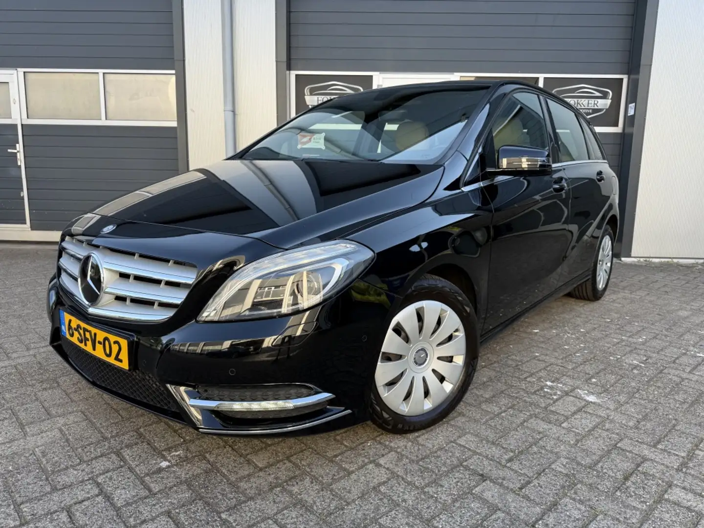 Mercedes-Benz B 200 Ambition Leer Cruise Stoelverwarming Led PDC Navi Negro - 1