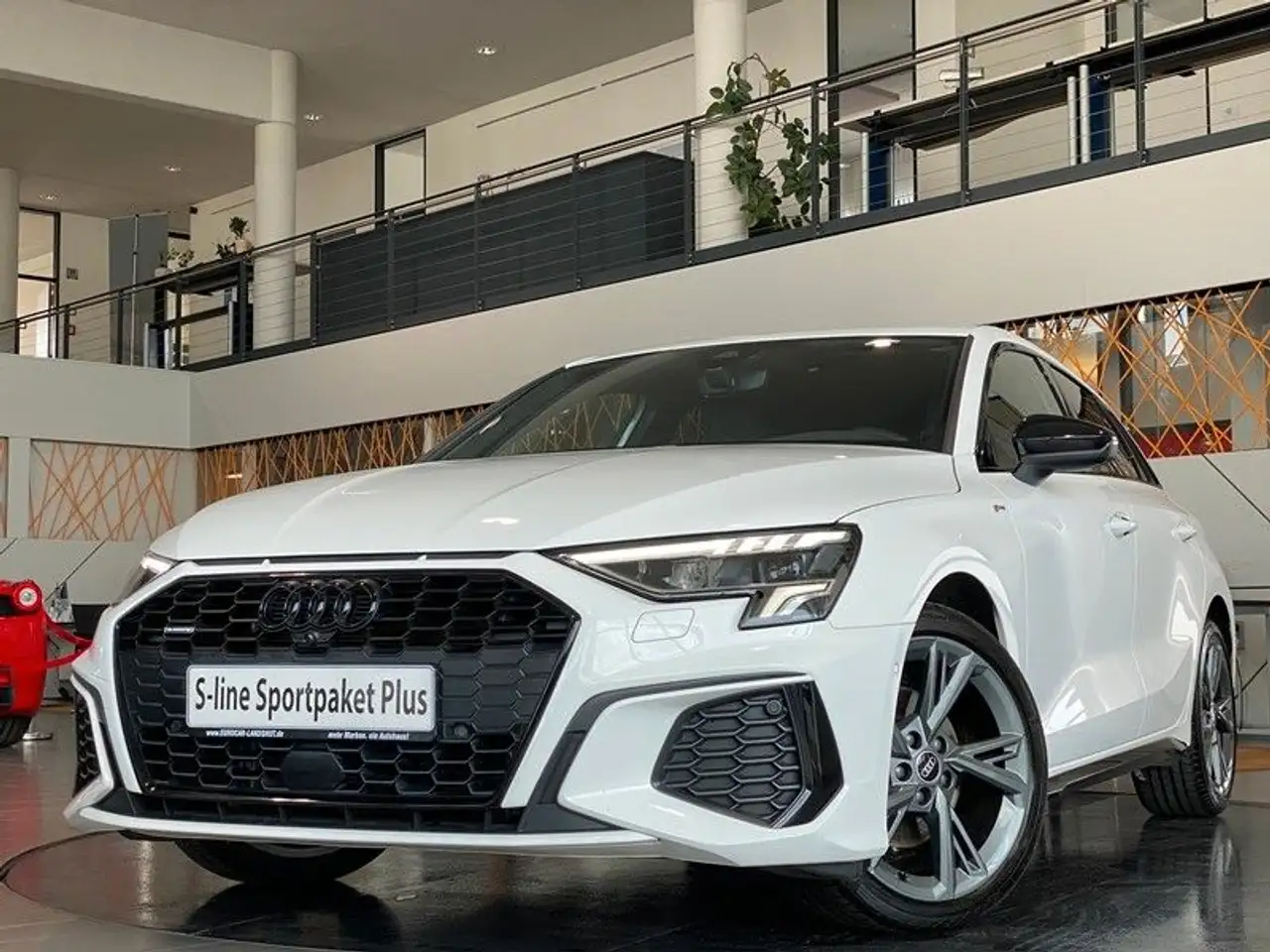 Audi A3 40TDI quattro S-line+ ViCo LED MRide TopV ACC — миниатюра 1