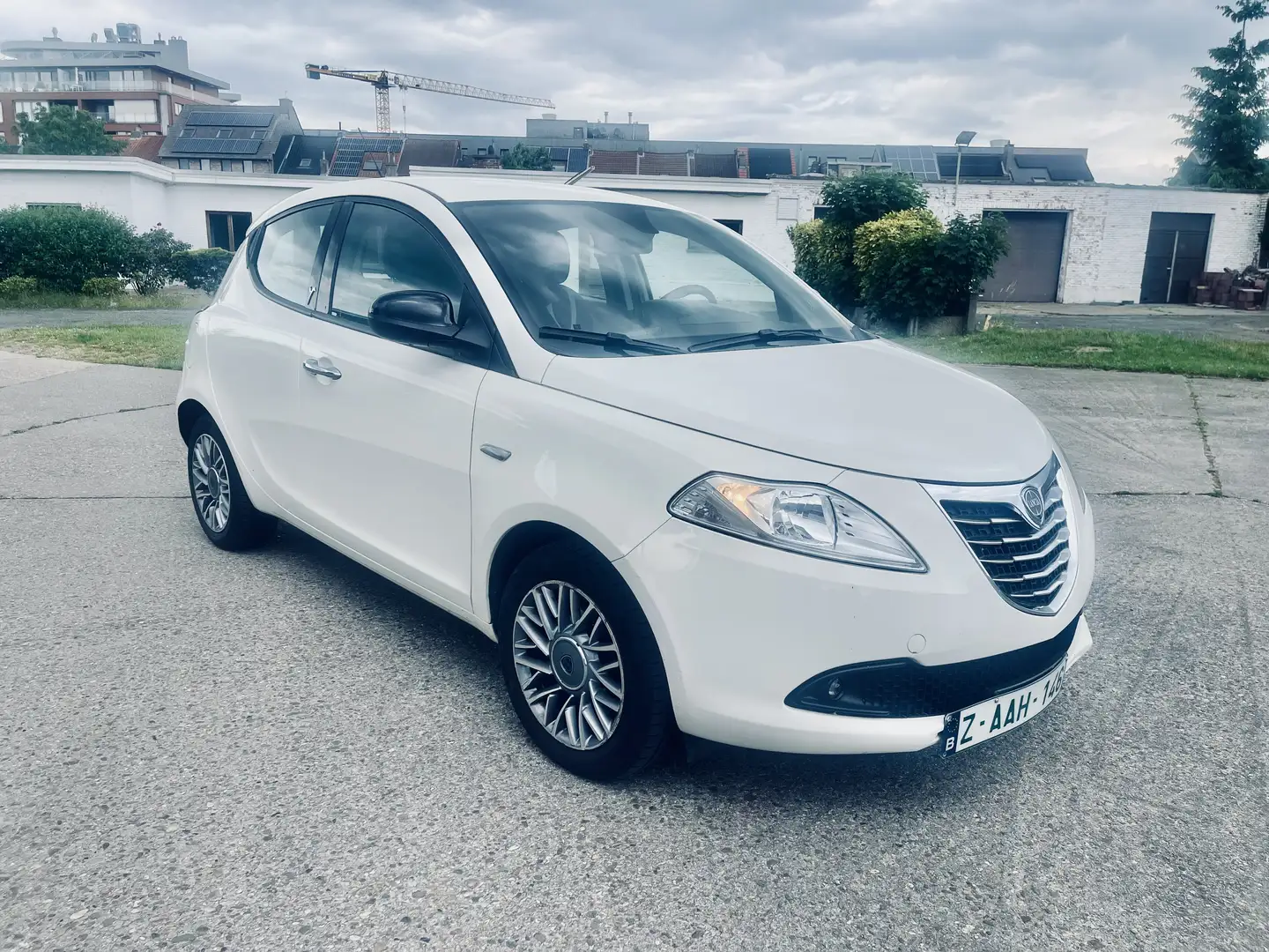 Lancia Ypsilon Y 1.2 8v Platinum 97.000 km KEURING &  CARPASS - 2