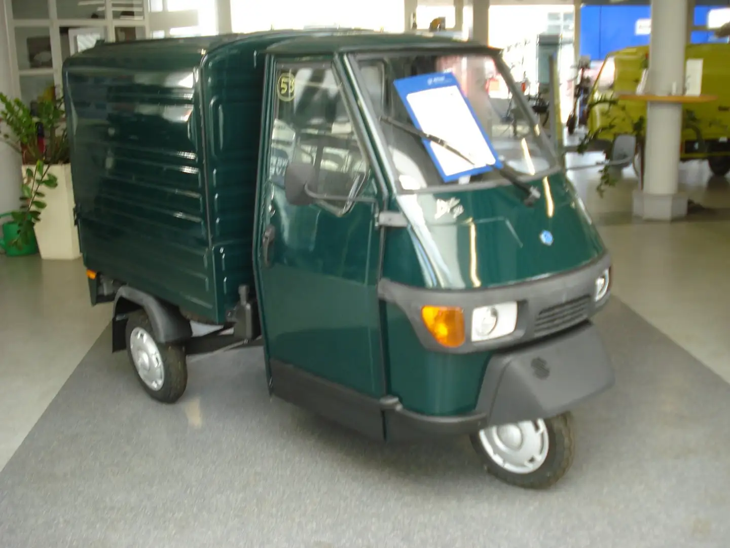 Piaggio Ape Ape 50 Kasten (Drosselung auf 25km/h möglich) Grün - 1