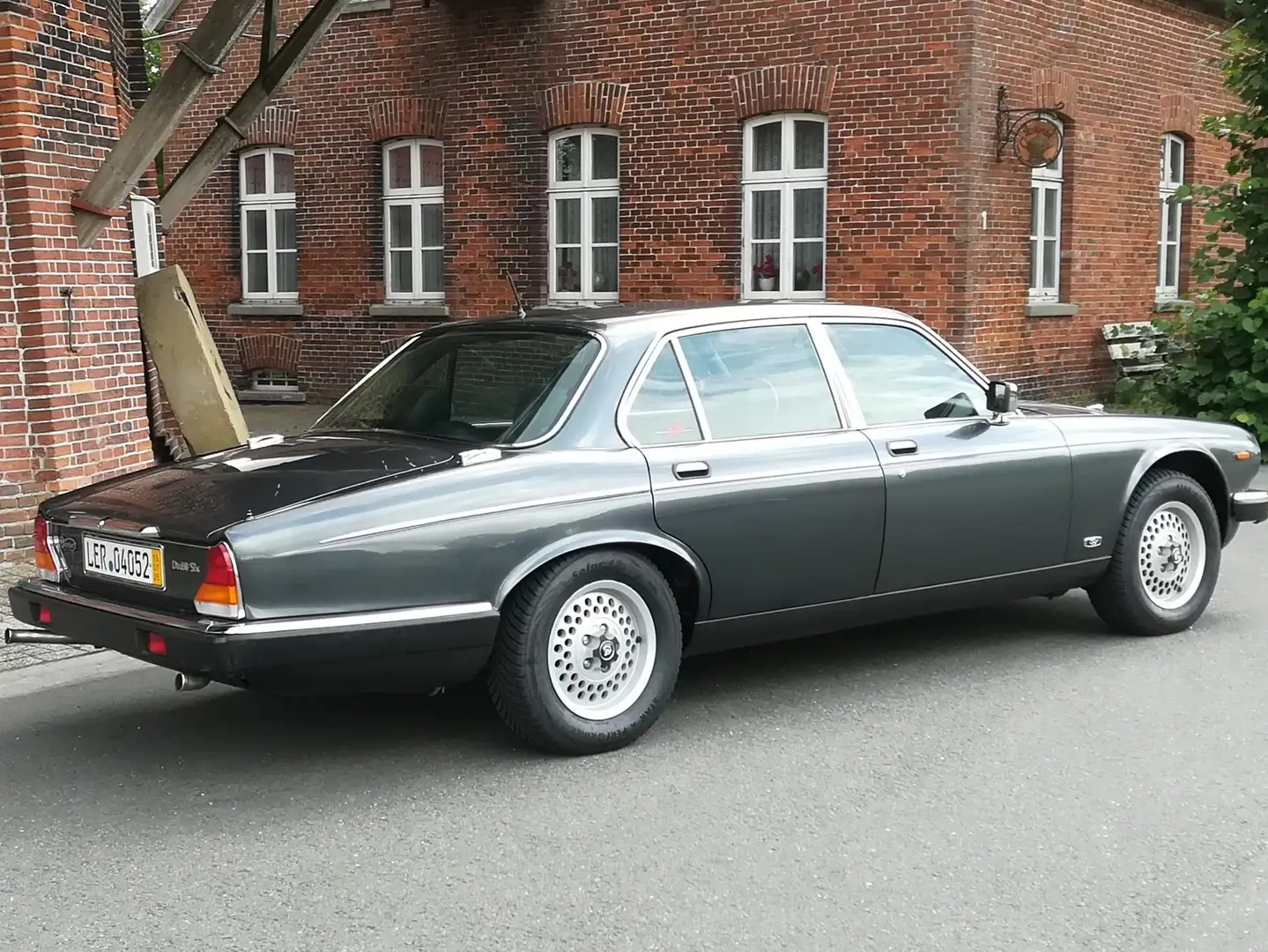 Jaguar Daimler XJ12 Double Six Grigio - 2
