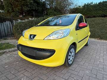 107 1.0i 12v Trendy