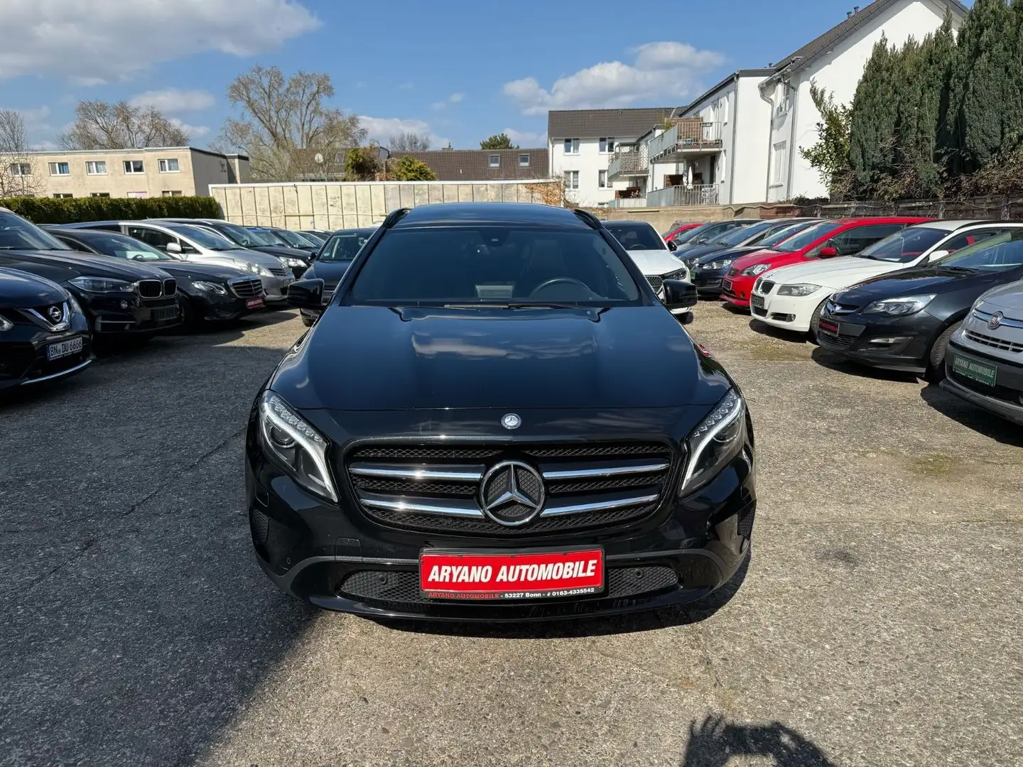 Mercedes-Benz GLA 200 CDI *Automa*Klima*Panorama*Xen*Leder*EU6 Schwarz - 1