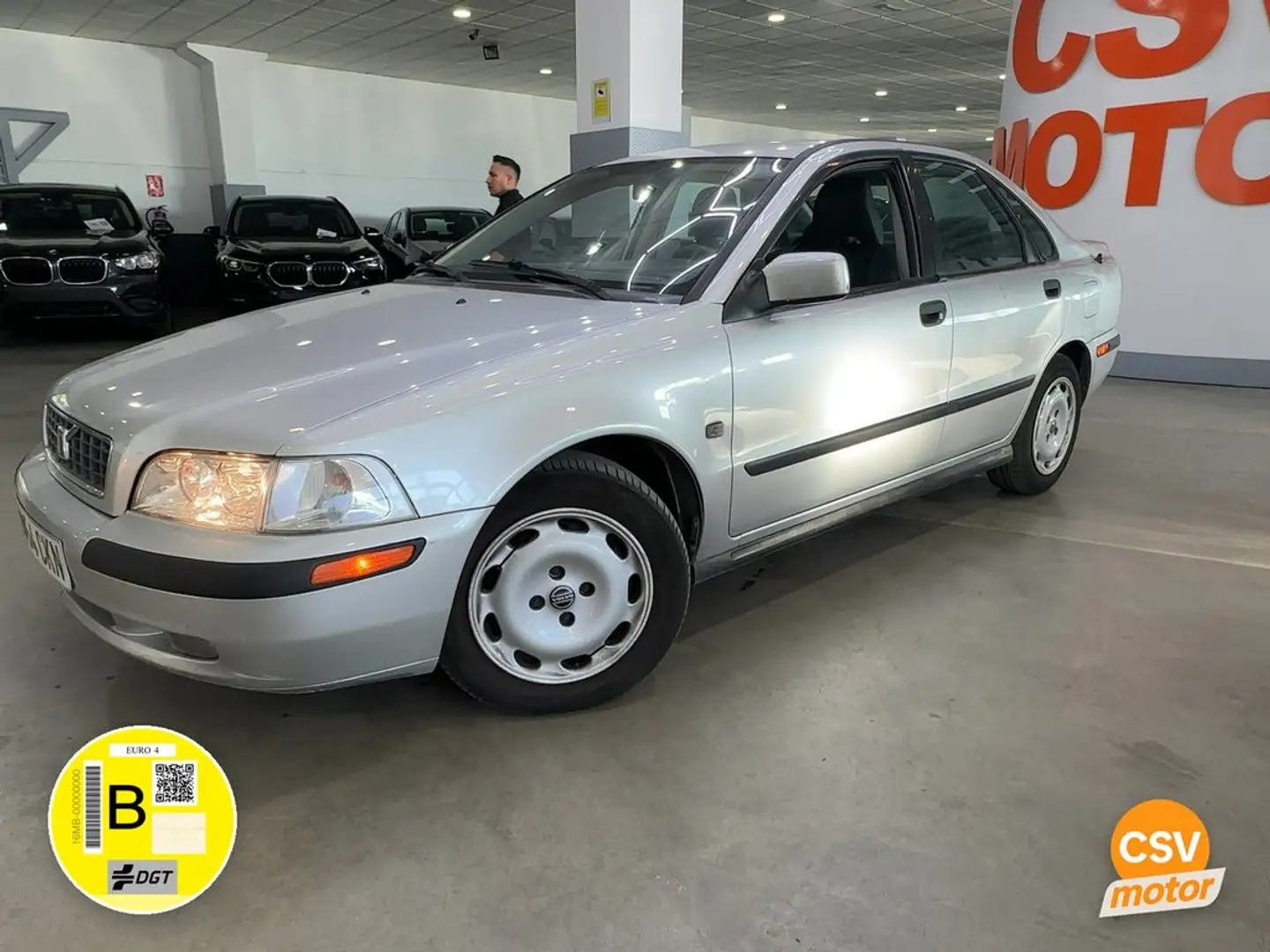 Volvo S40 1.6 Evolution - 1