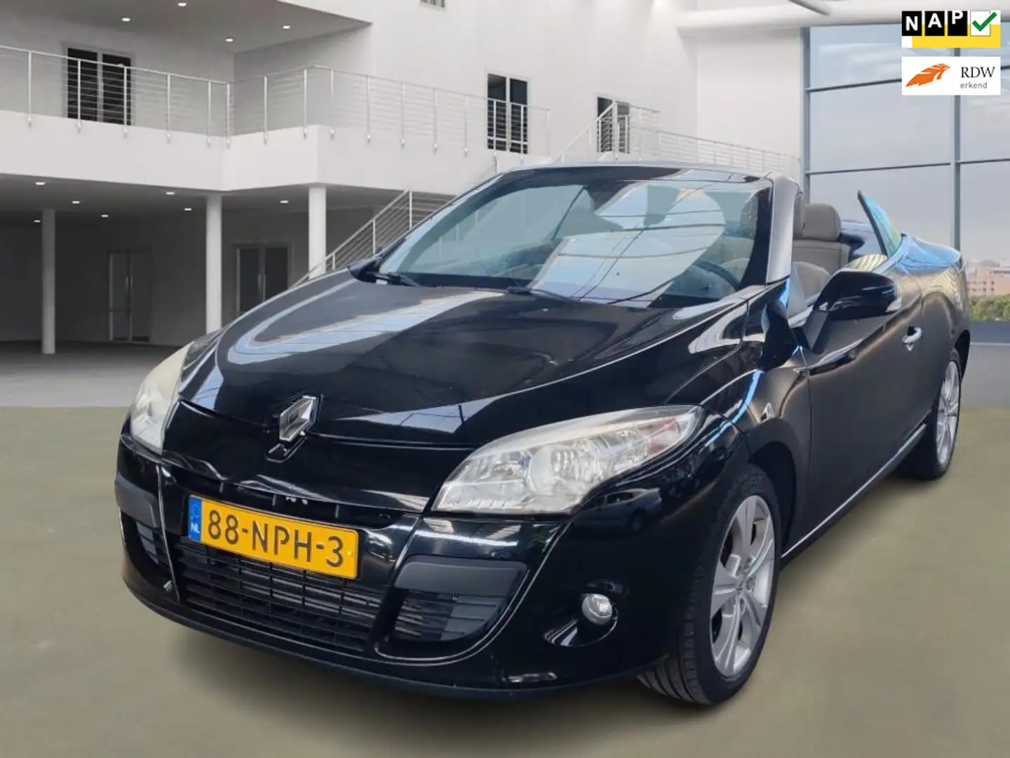 Renault Megane Coupé-Cabriolet 1.4 TCE Dynamique|pano|navi|leder| Zwart - 1