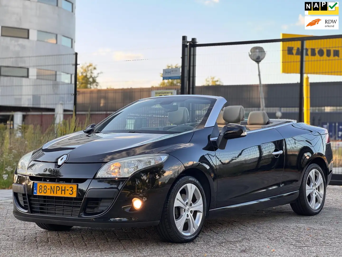 Renault Megane Coupé-Cabriolet 1.4 TCE Dynamique|pano|navi|leder| Zwart - 1