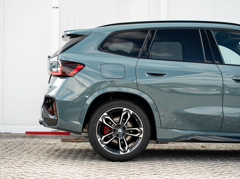BMW X1 sDrive20i M-Sport PRO AHK PANO ACC HuD eSitze — photo 6