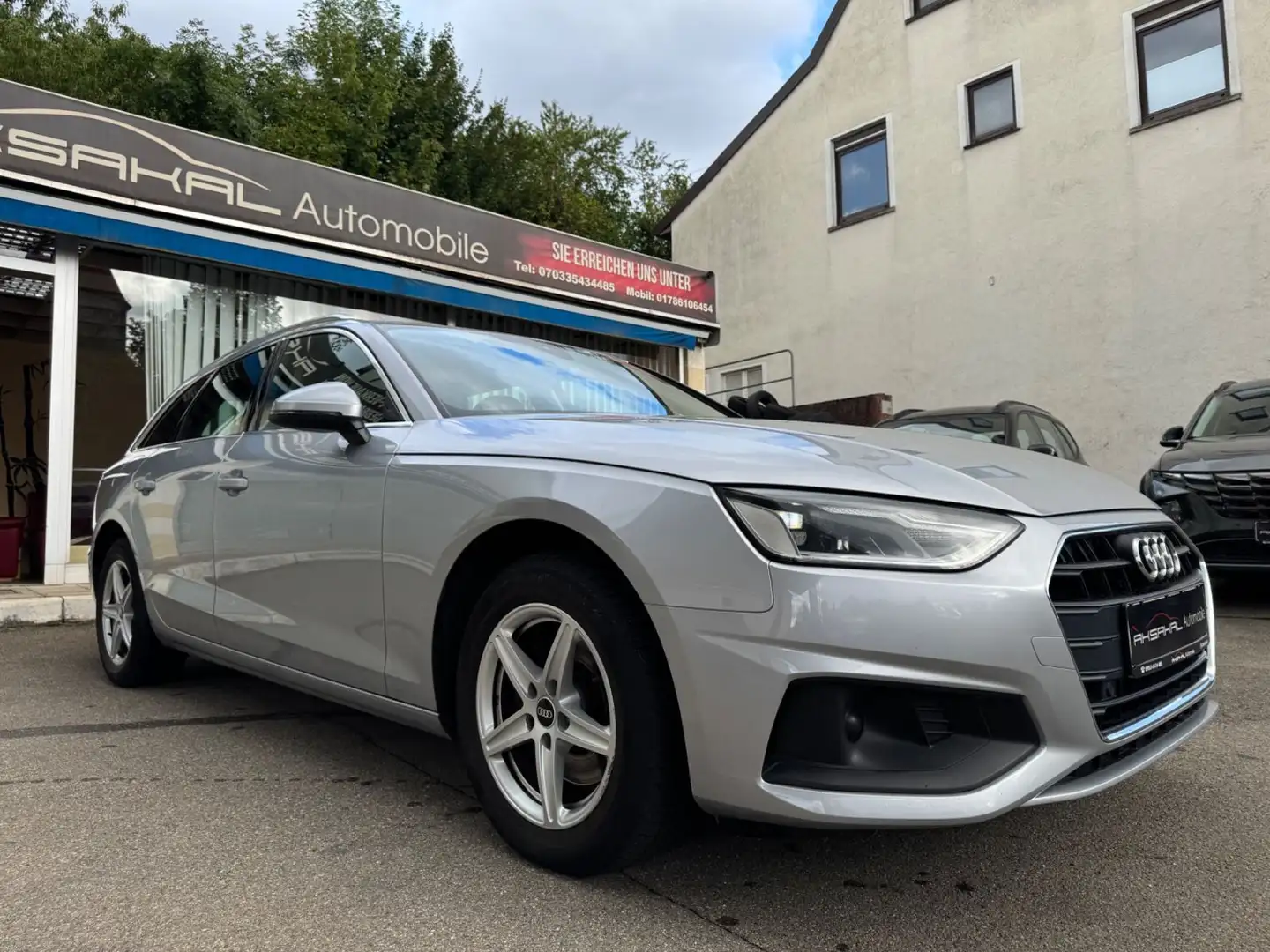 Audi A4 Avant 30 TDI Mild-Hybrid*S-Tronic*LED*NAVI* Silber - 2