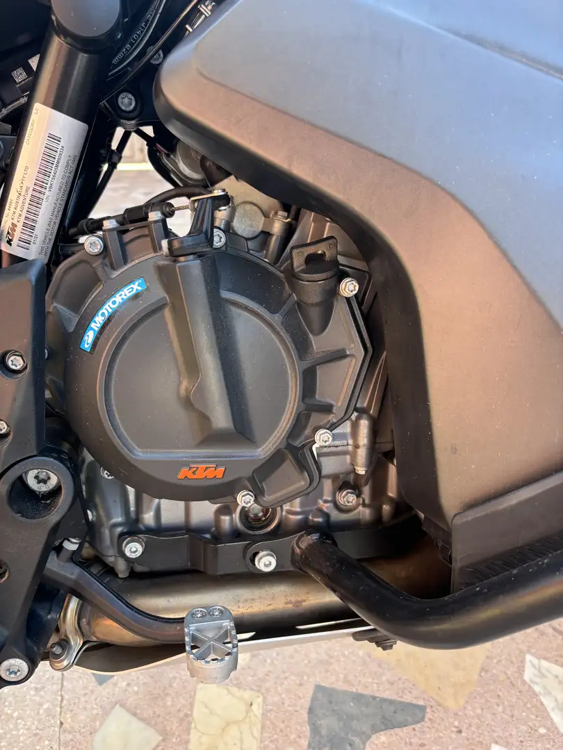 KTM 890 Adventure - 1