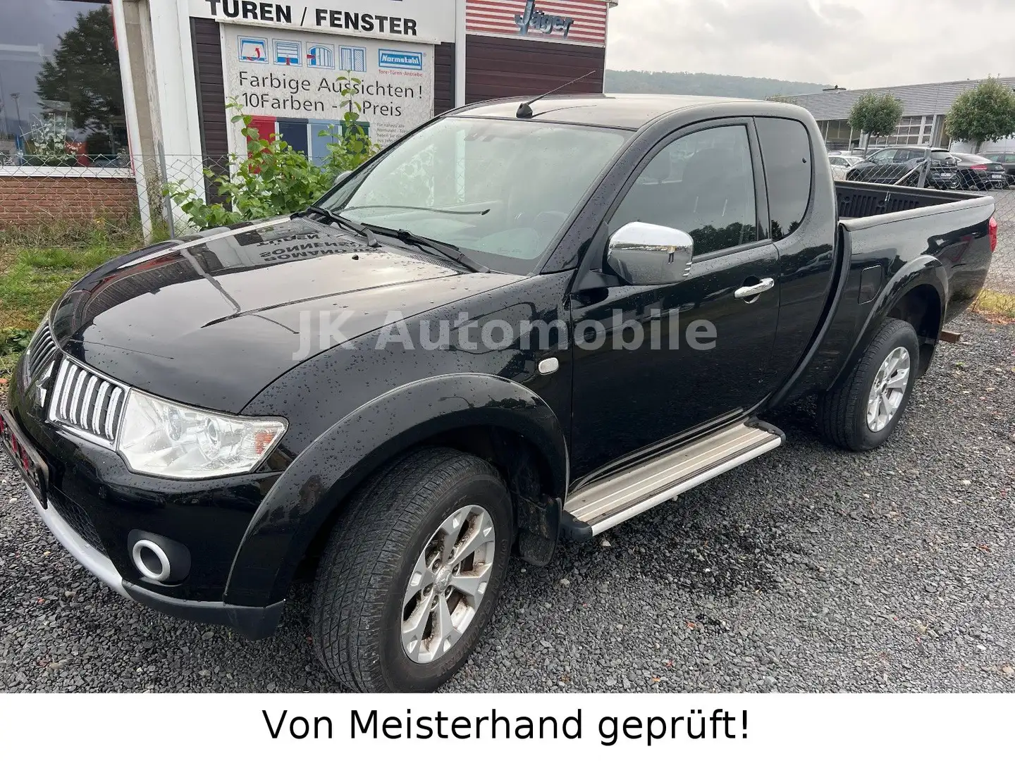 Mitsubishi L200 Intense Club Cab 4WD / Diesel Standheizung Schwarz - 2