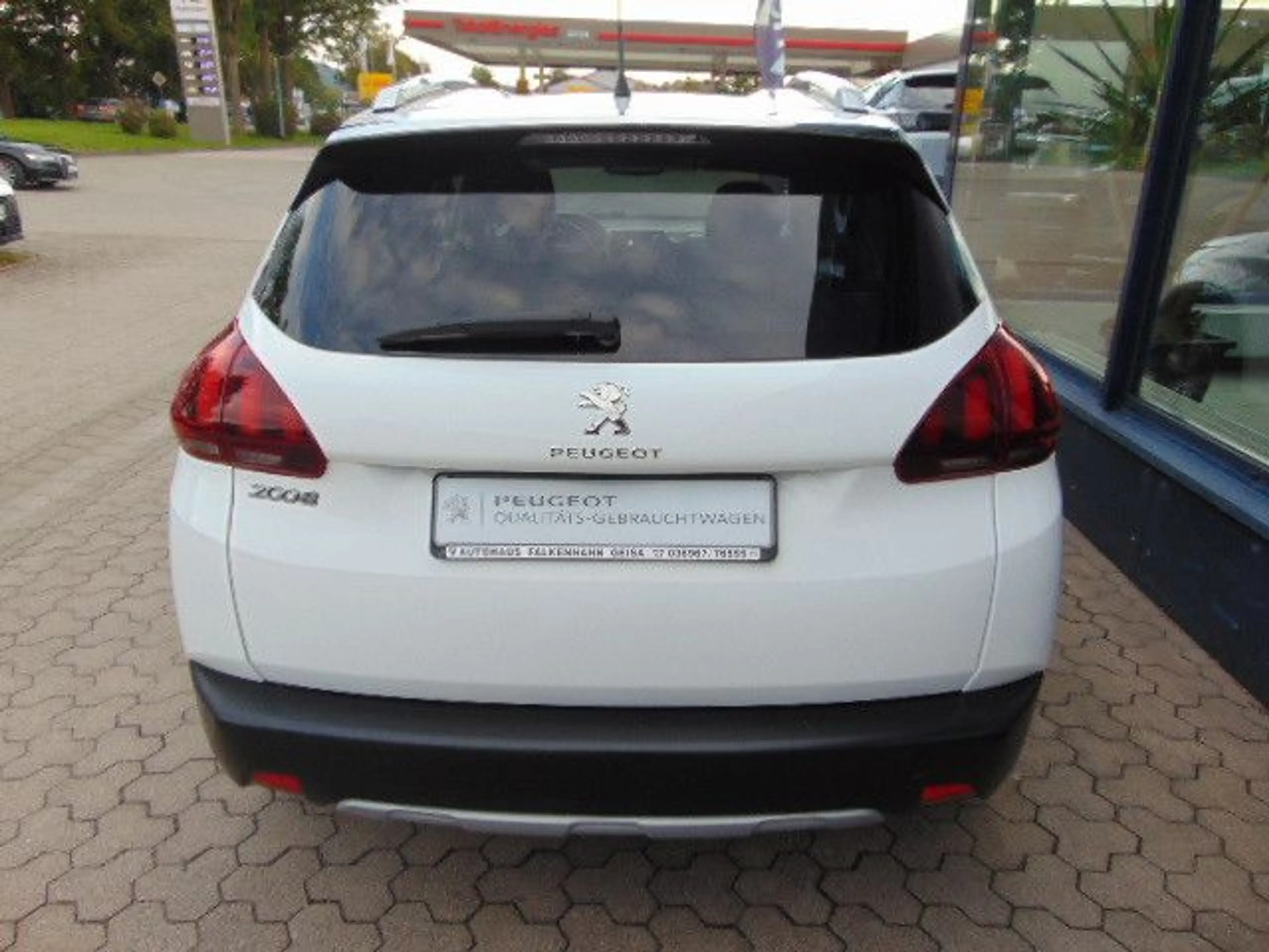 Peugeot 2008 Allure — photo 6