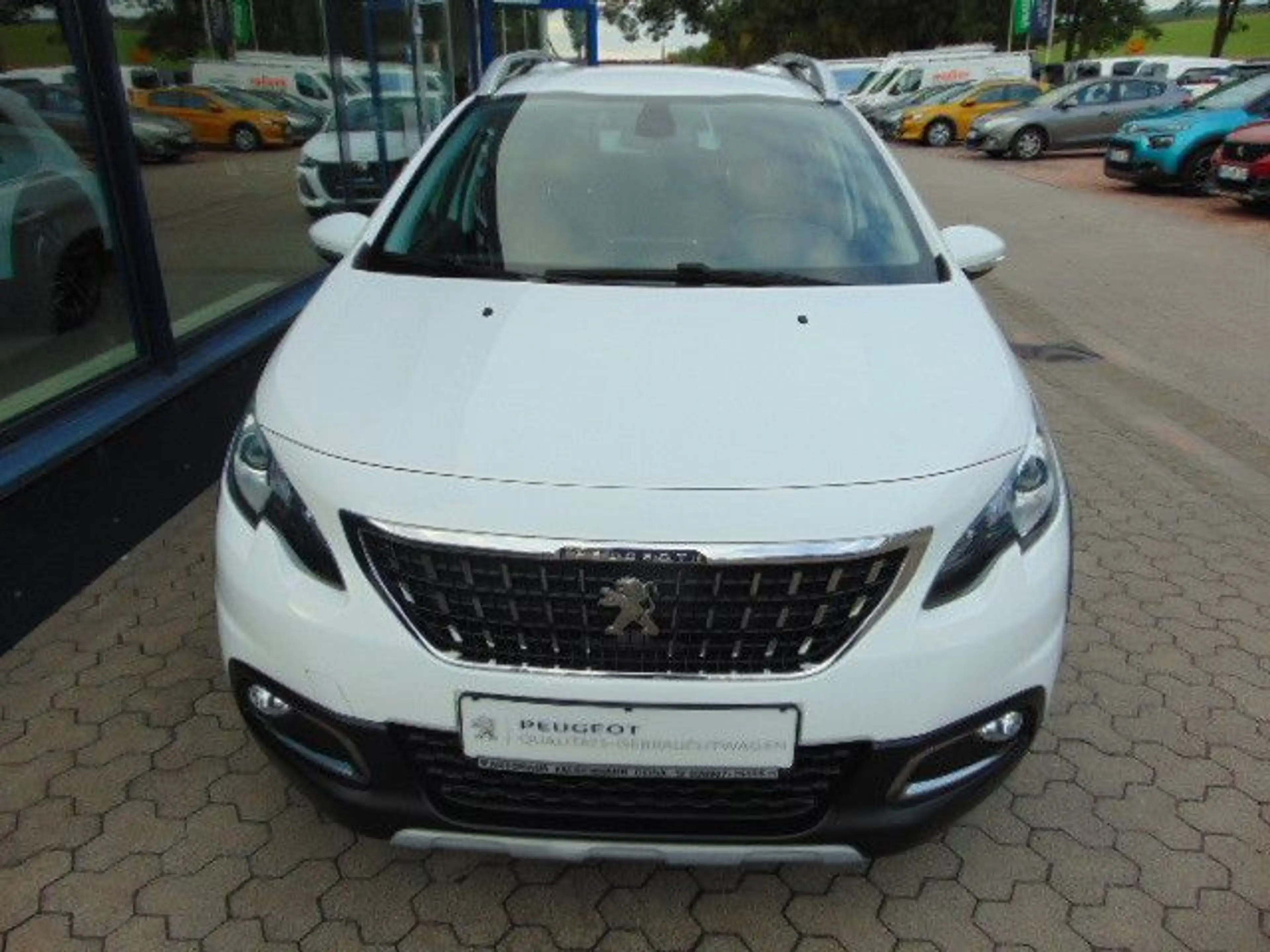 Peugeot 2008 Allure — photo 3
