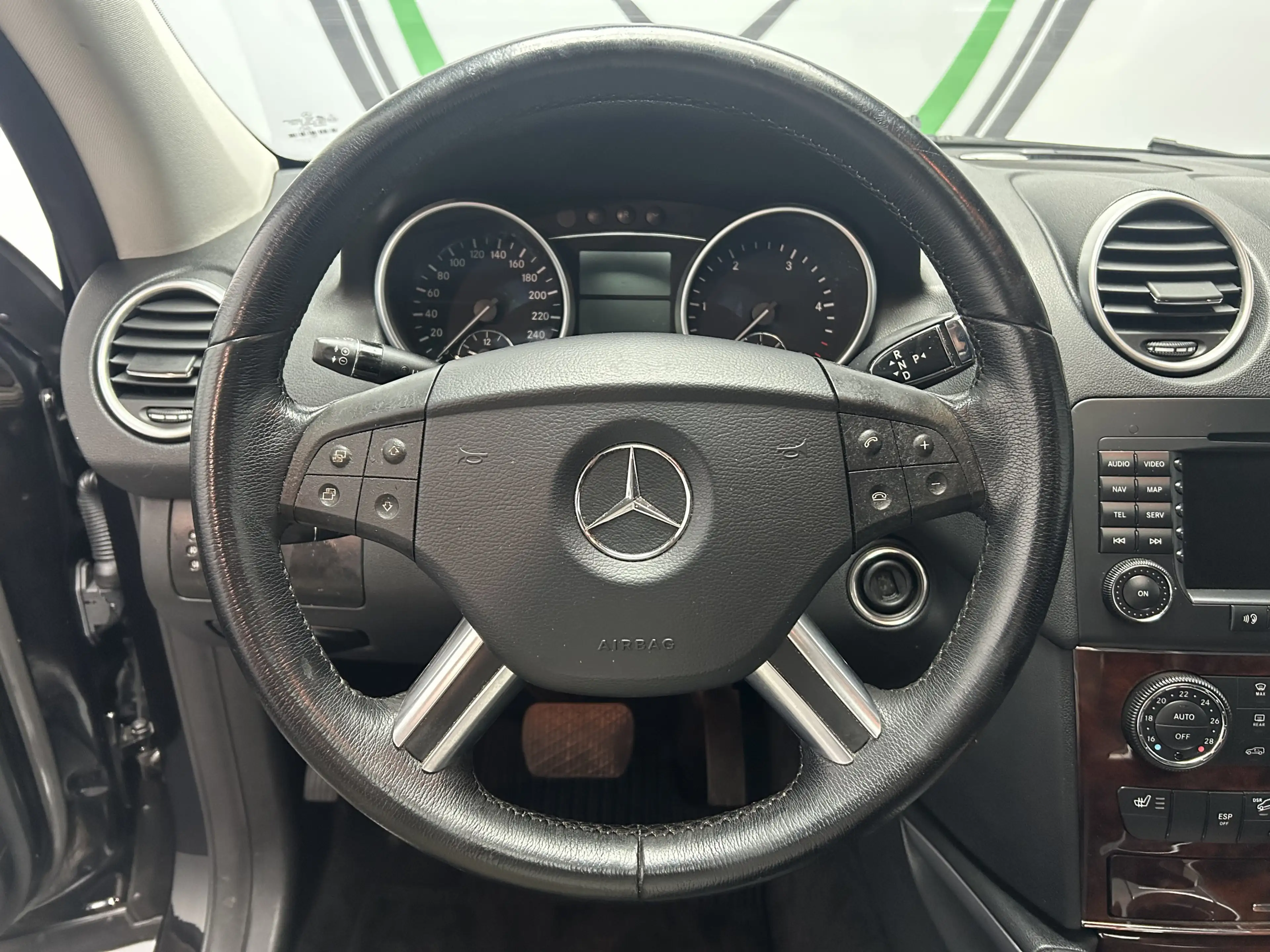 Mercedes-Benz ML 320 CDI 4Matic S-Dach Bi-Xenon Leder SHZ Navi — photo 13