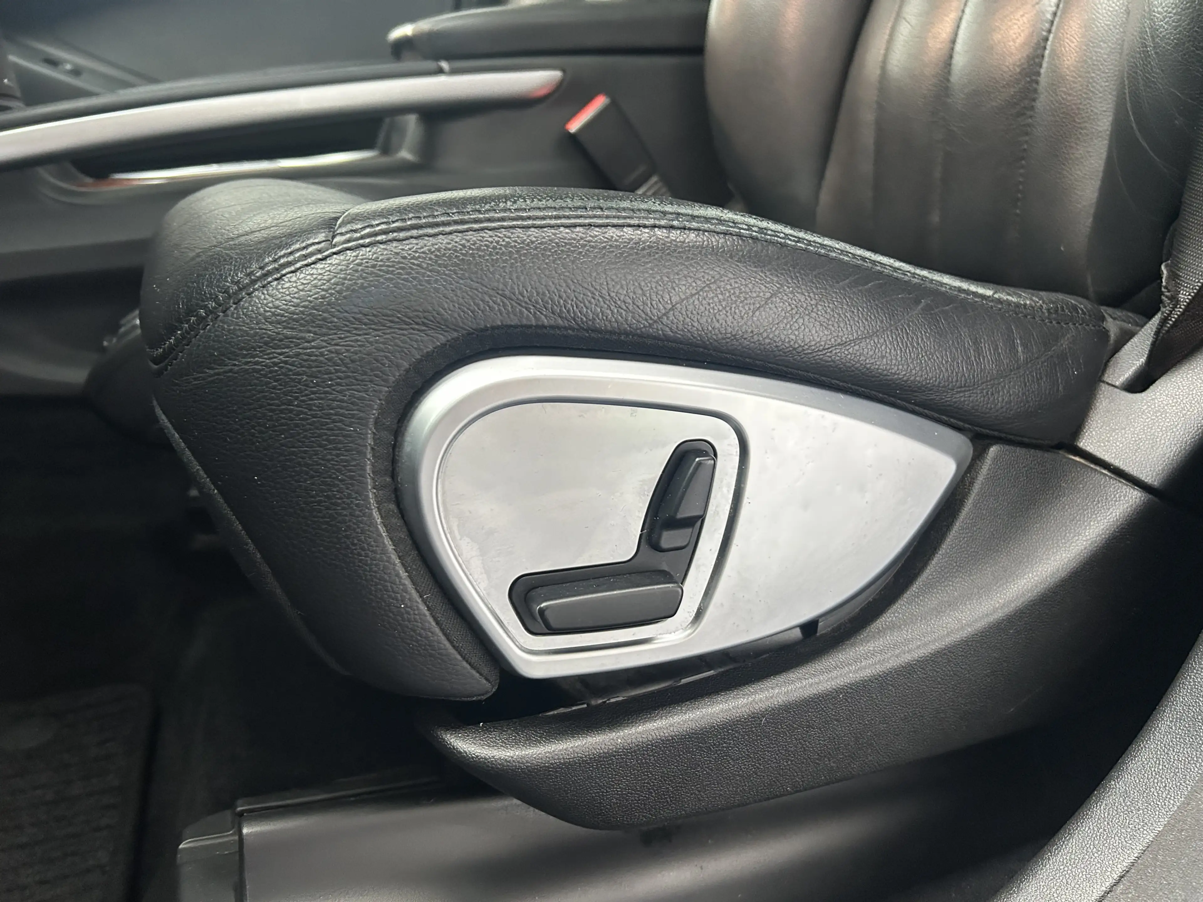 Mercedes-Benz ML 320 CDI 4Matic S-Dach Bi-Xenon Leder SHZ Navi — photo 10