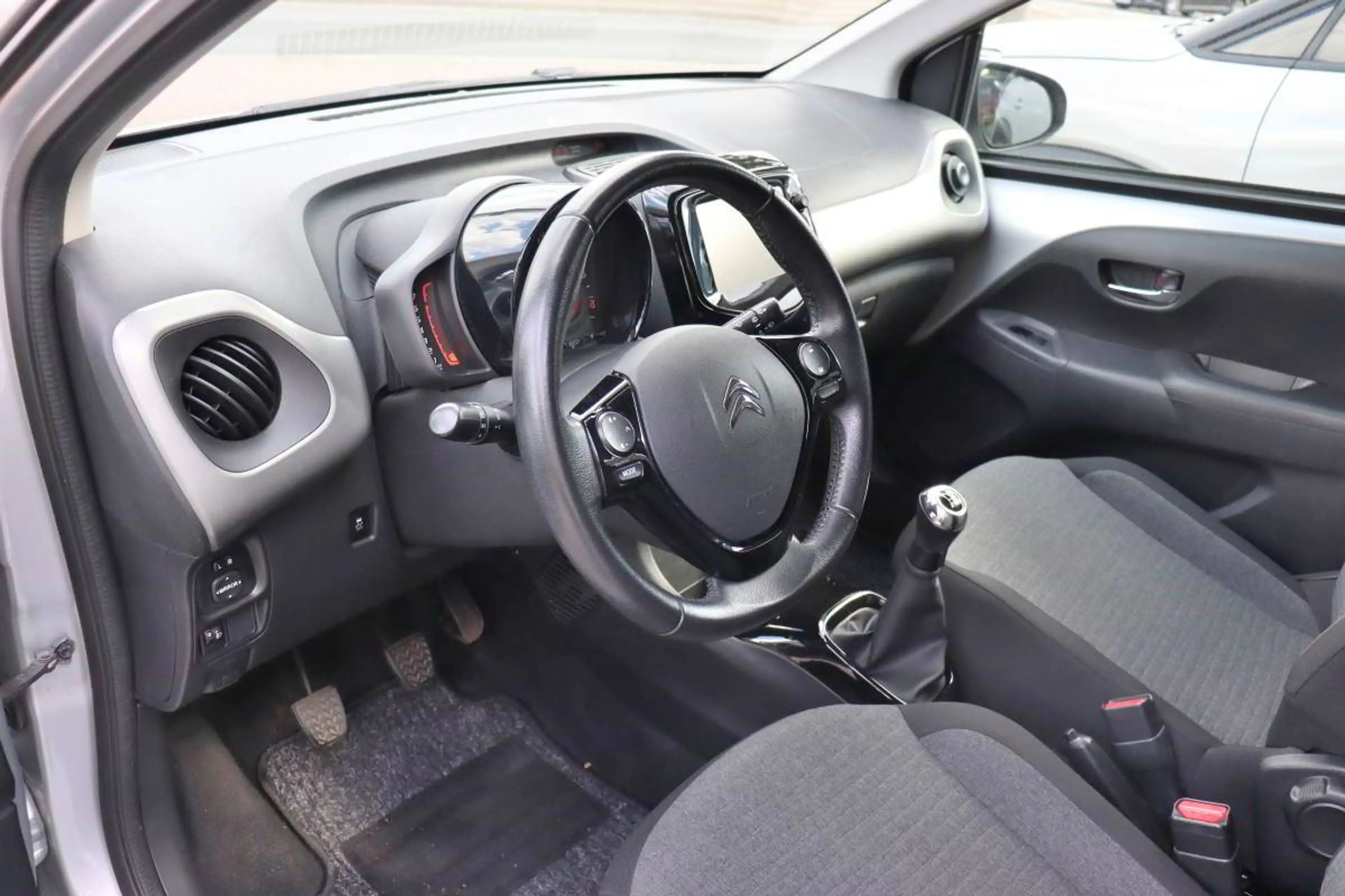 Citroen C1 Shine — photo 10