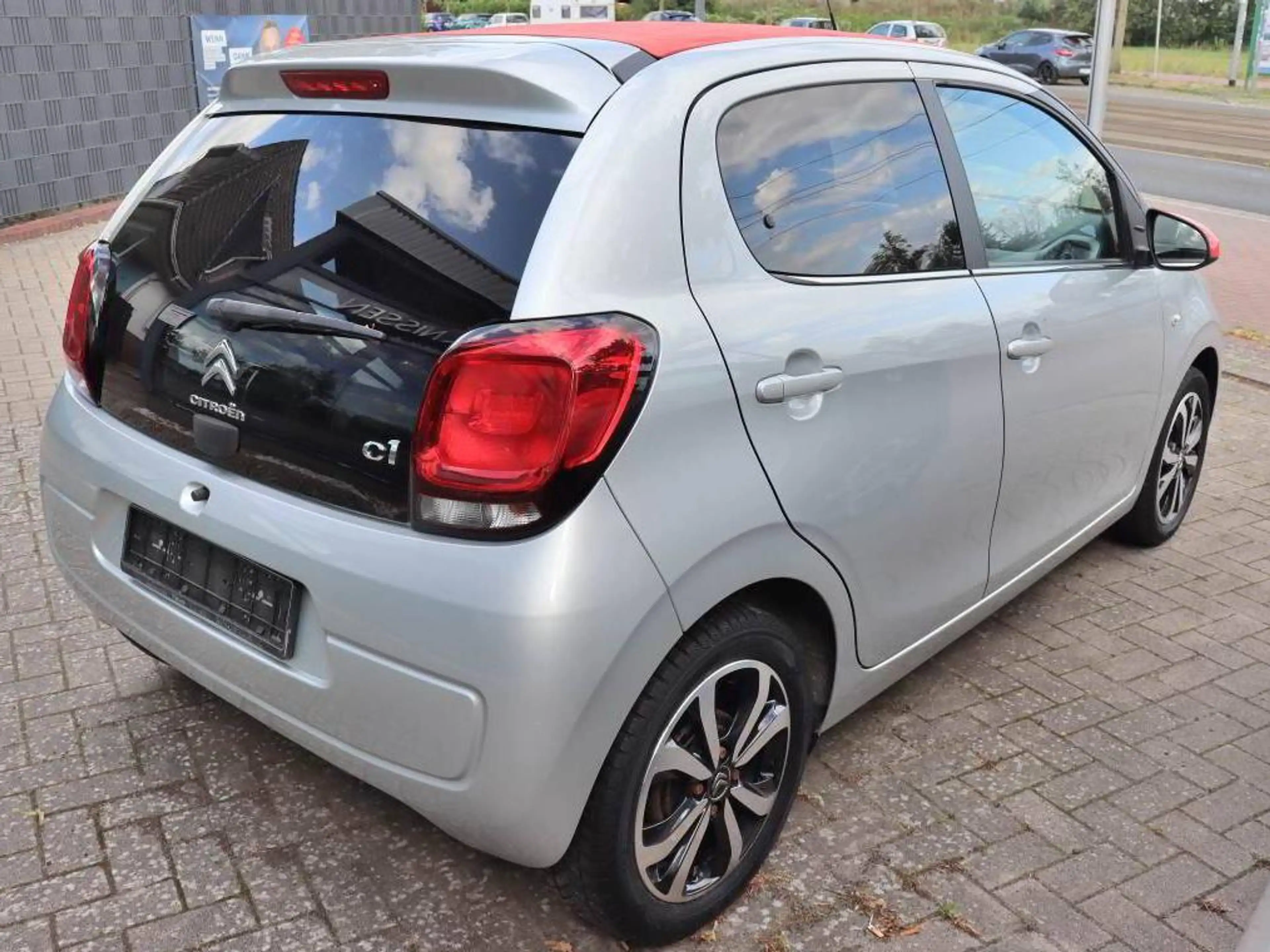 Citroen C1 Shine — photo 3