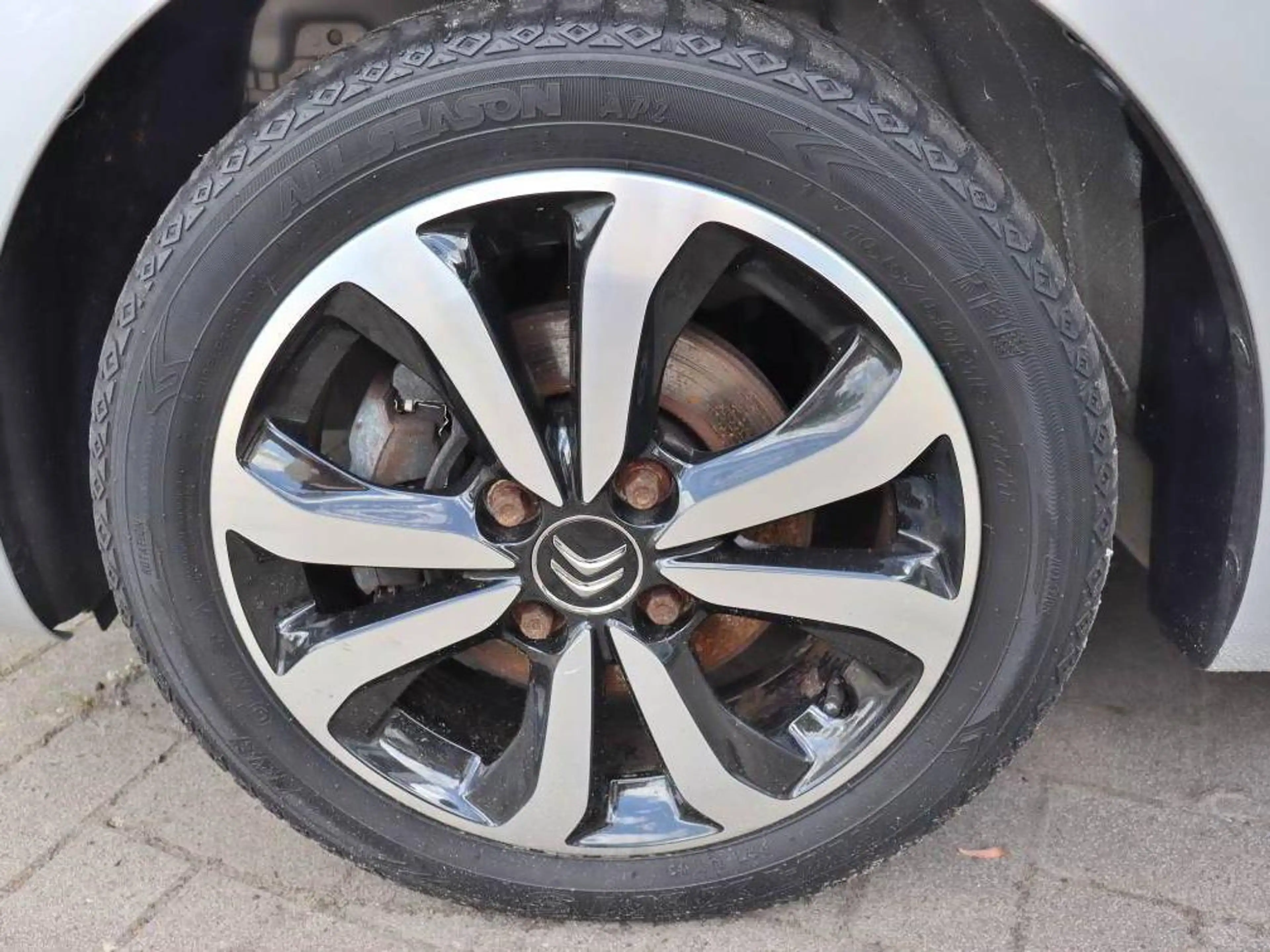 Citroen C1 Shine — photo 8