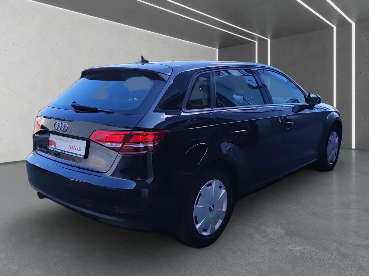 Audi A3 1.6 TDI *GRA*PDC+*NAV*SHZ*KLIMA* Schwarz - 2