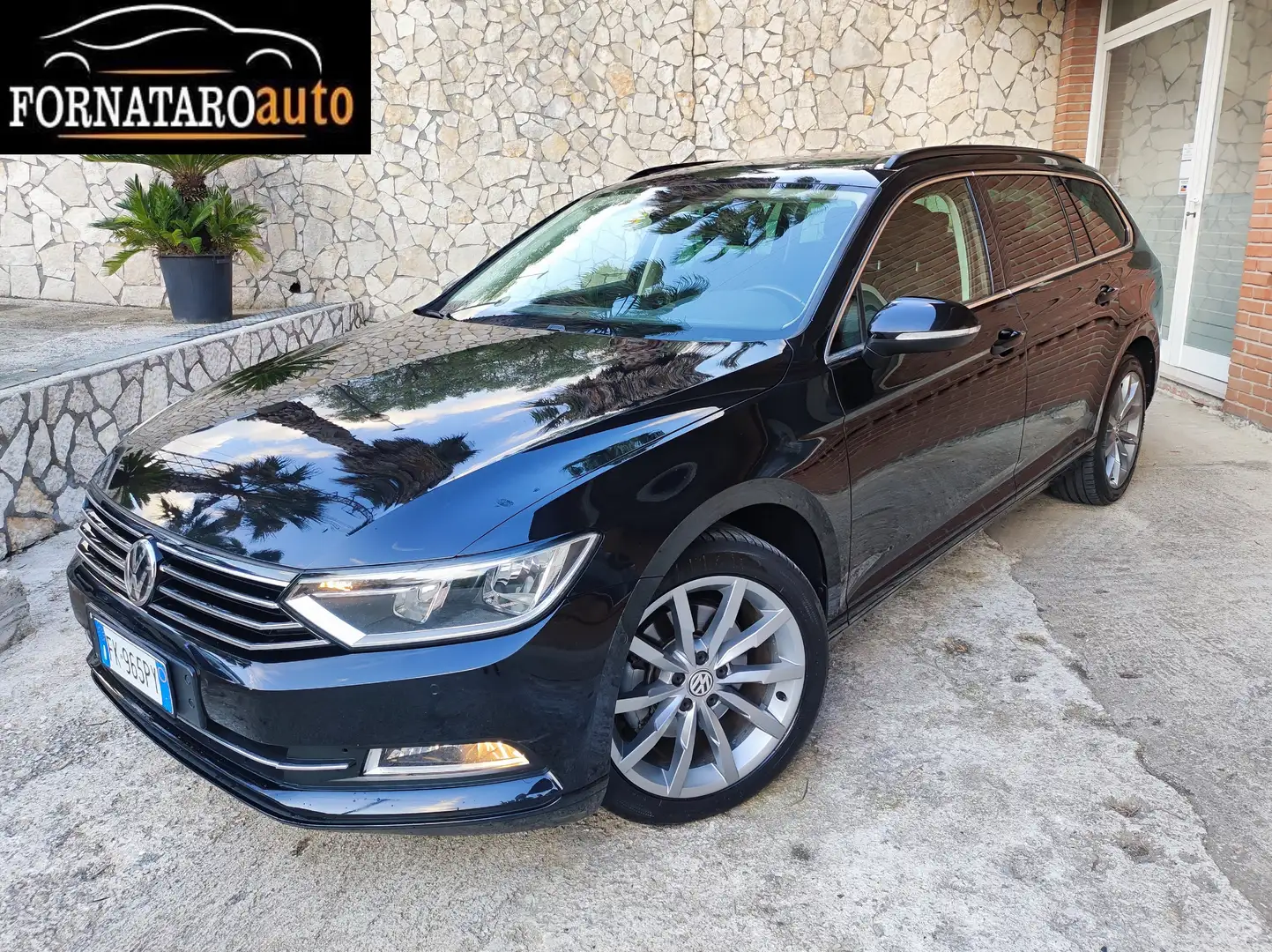 Volkswagen Passat Variant 1.6 tdi 120cv TETTO PANORAMICO Noir - 1
