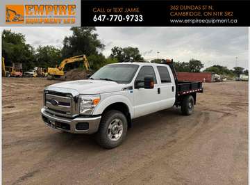 XLT**CREW CAB**8 FT FLATBED**4X4**