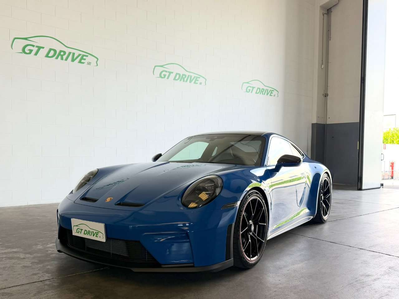 2025 Porsche 911