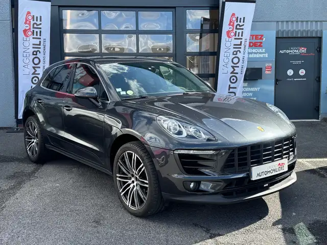 2016 Porsche Macan in Grey for sale