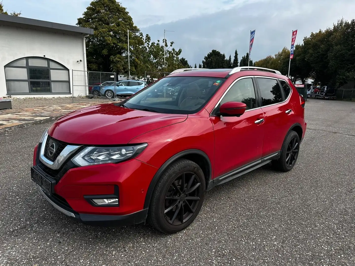 Nissan X-Trail Tekna 4x4 Diesel Automatik PanoDach Rot - 1
