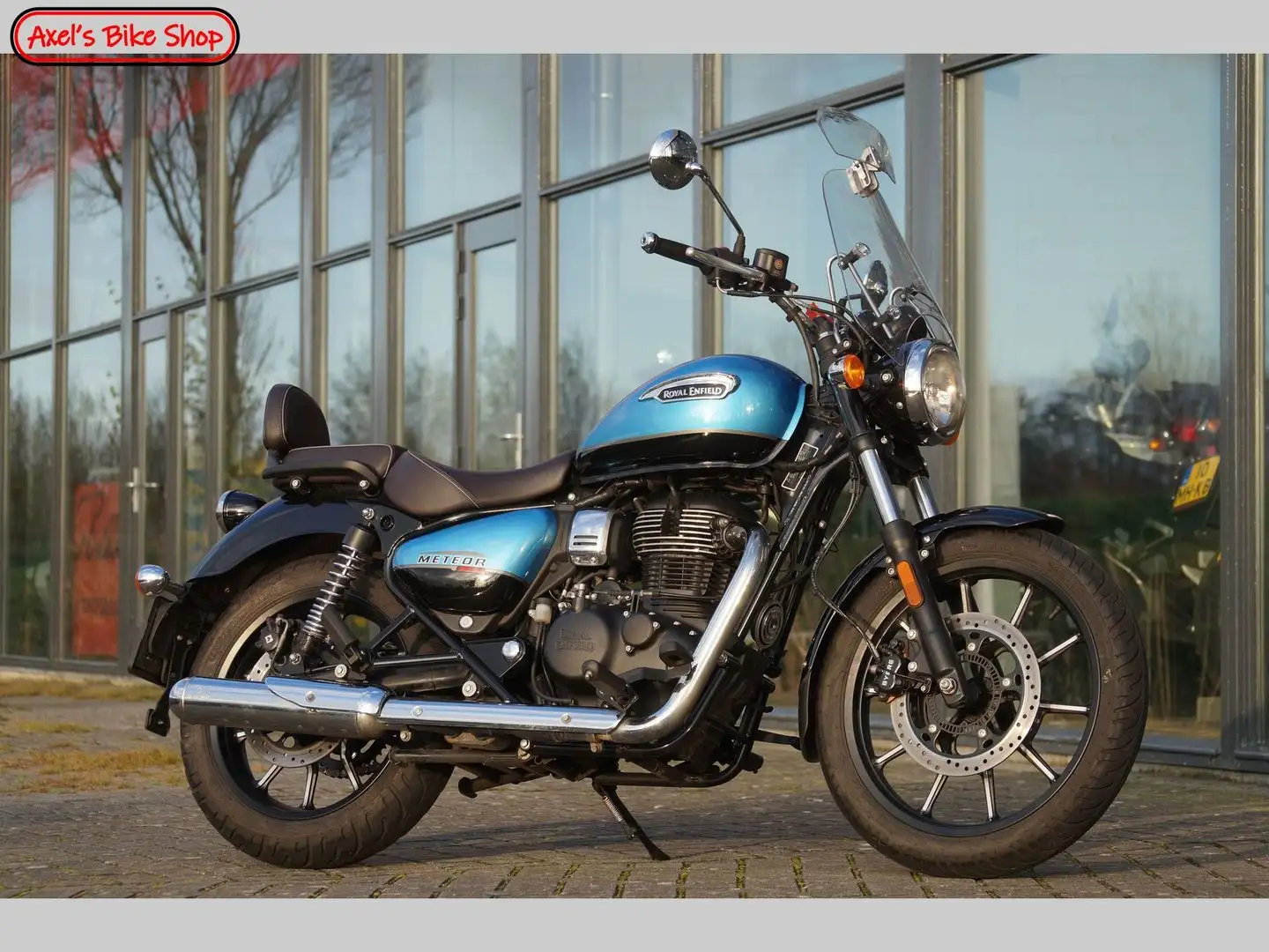 Royal Enfield Meteor 350 Blauw - 1