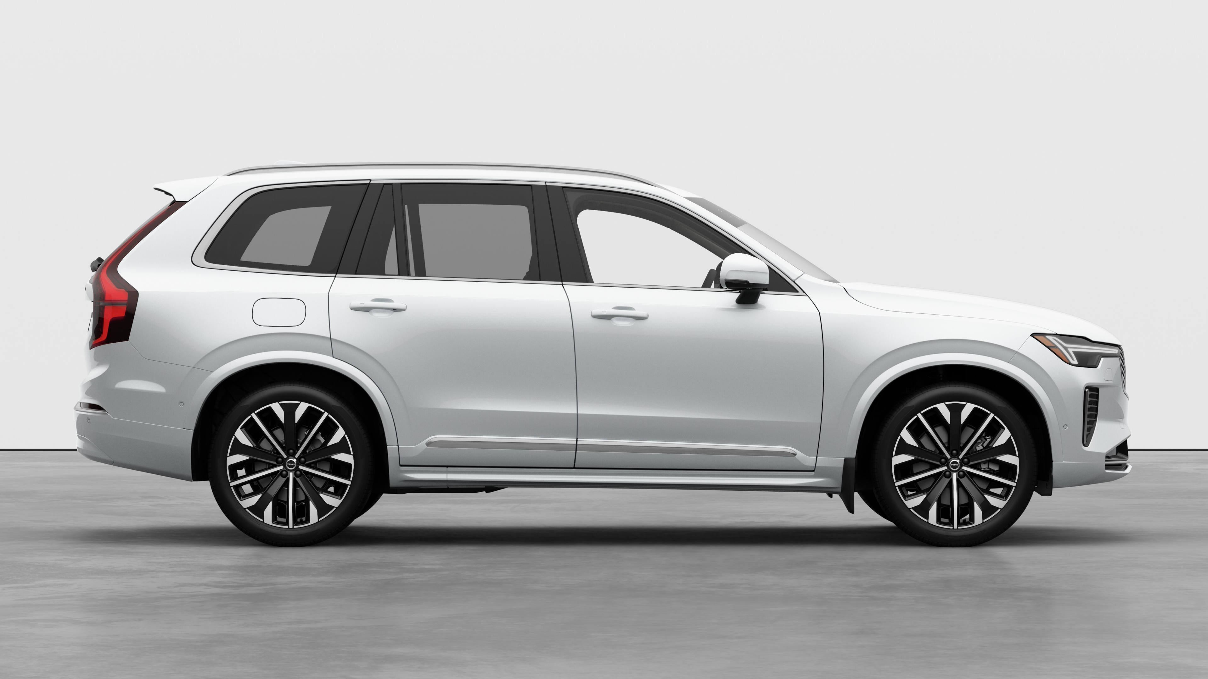 2026 Volvo XC90 T8 AWD Plus Bright Theme 7-Seater alt 5
