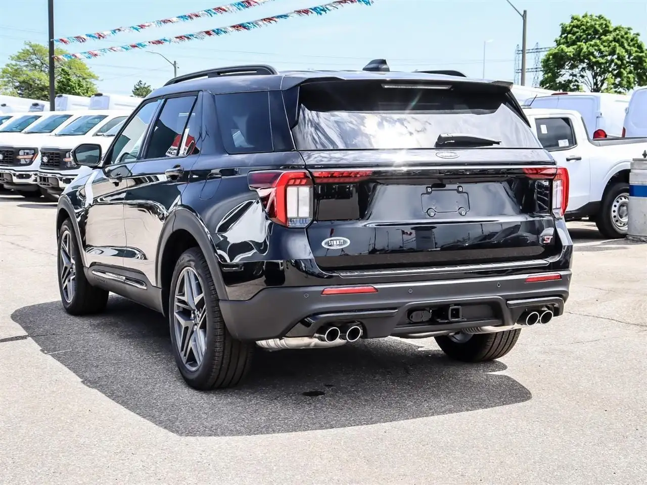 Ford Explorer снимка Ford Explorer