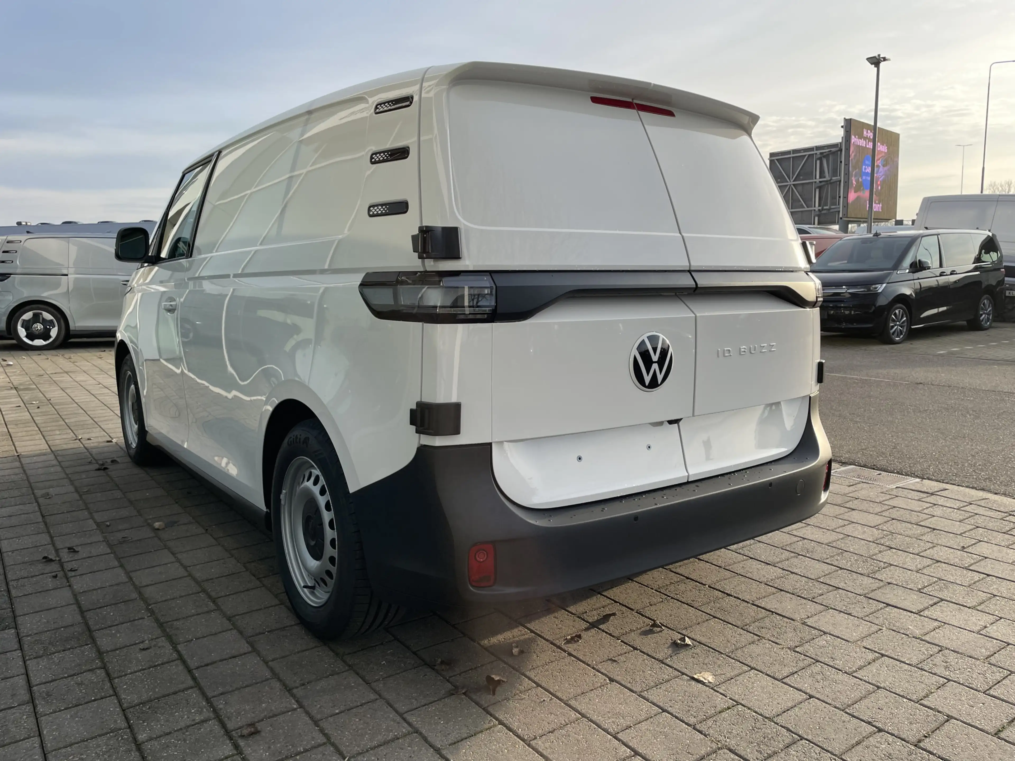 Volkswagen ID. Buzz Cargo Economy Business 286PK RWD | Trekhaak | Achterdeur — photo 7