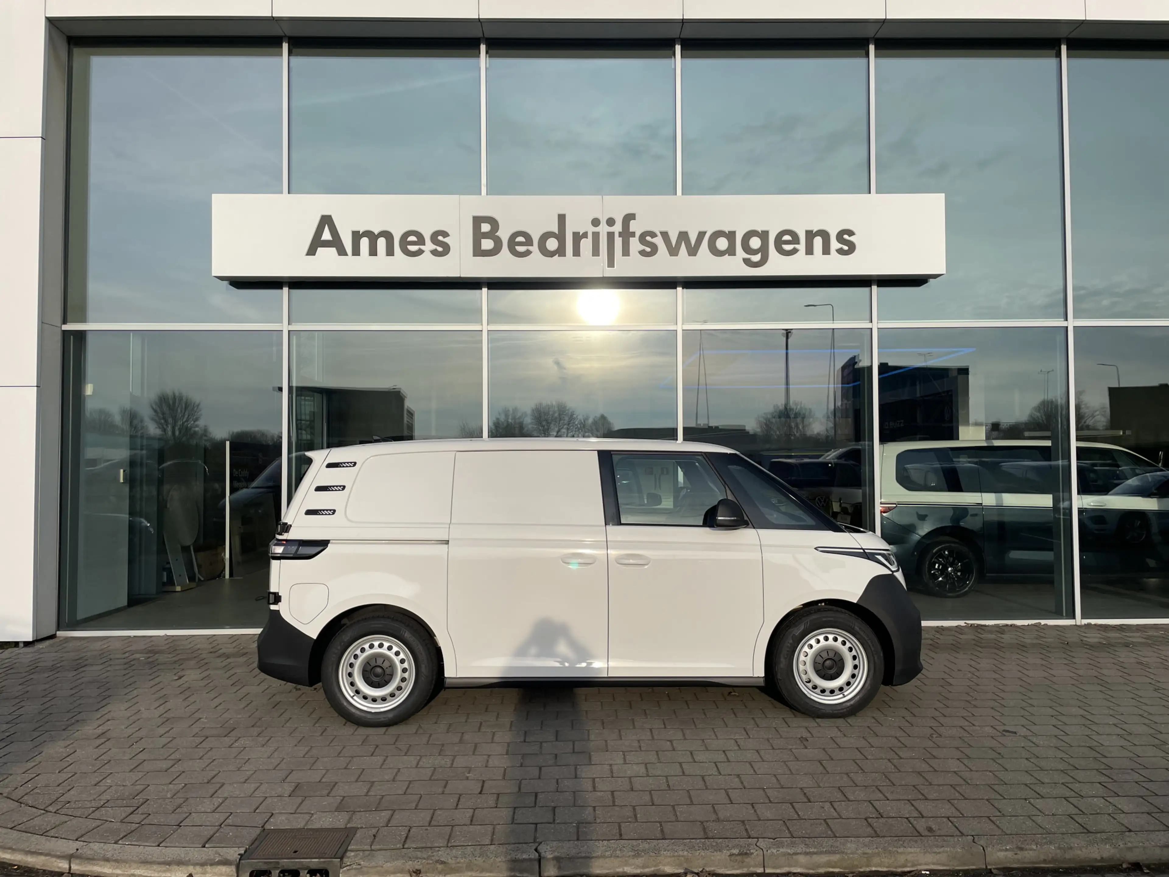 Volkswagen ID. Buzz Cargo Economy Business 286PK RWD | Trekhaak | Achterdeur — photo 3
