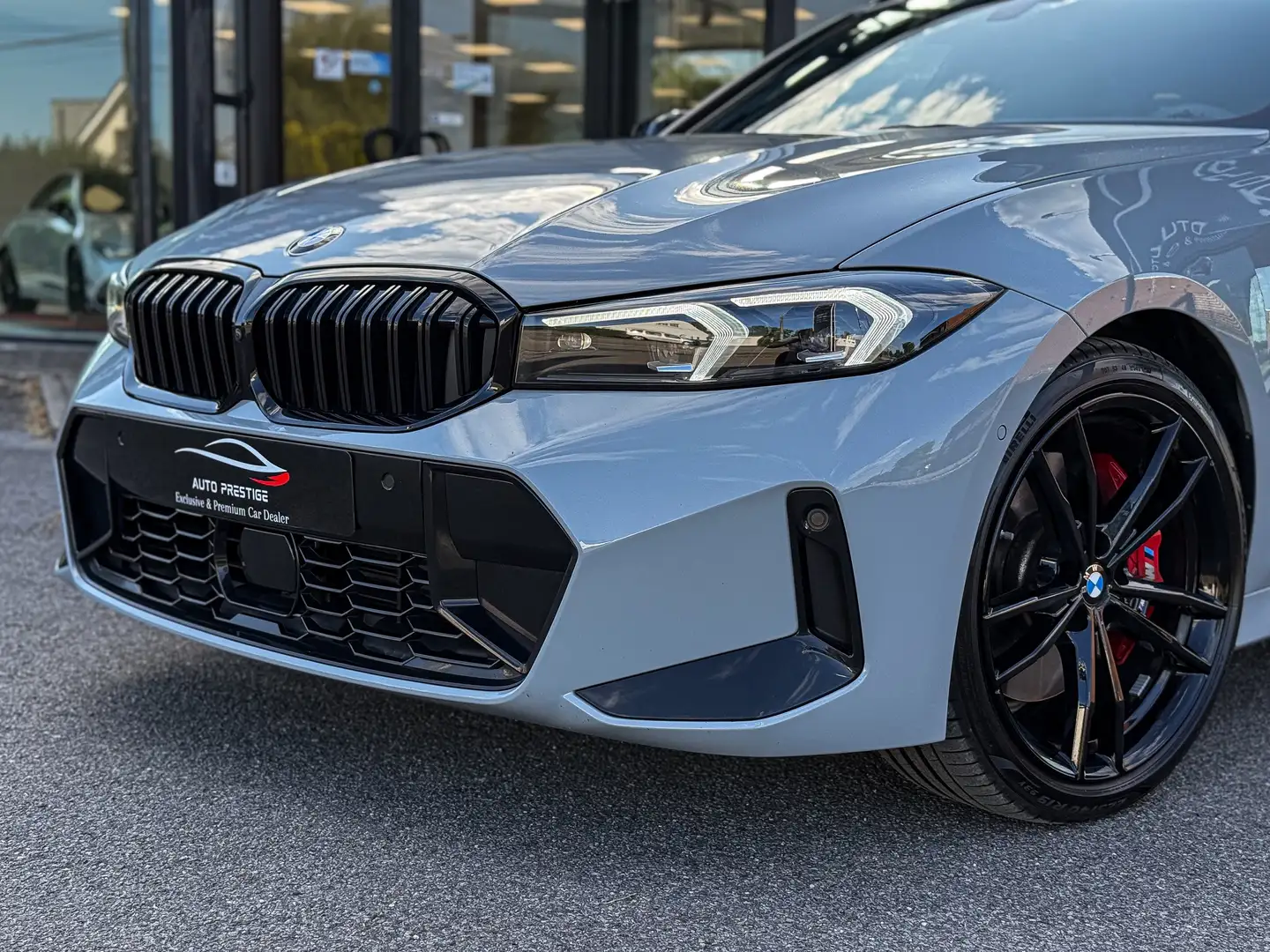 BMW 318 iAS Touring MSport Pro Black Edition FULL OPTIONS* Gris - 2