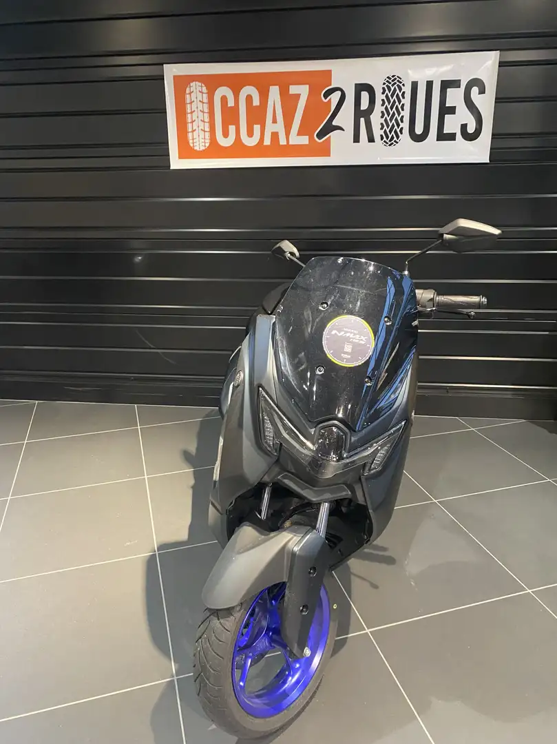 Yamaha NMAX Schwarz - 2