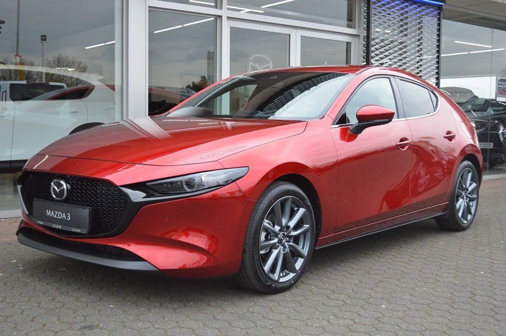 Mazda 3 2.5L e-SKYACTIV G 140ps Rood - 1