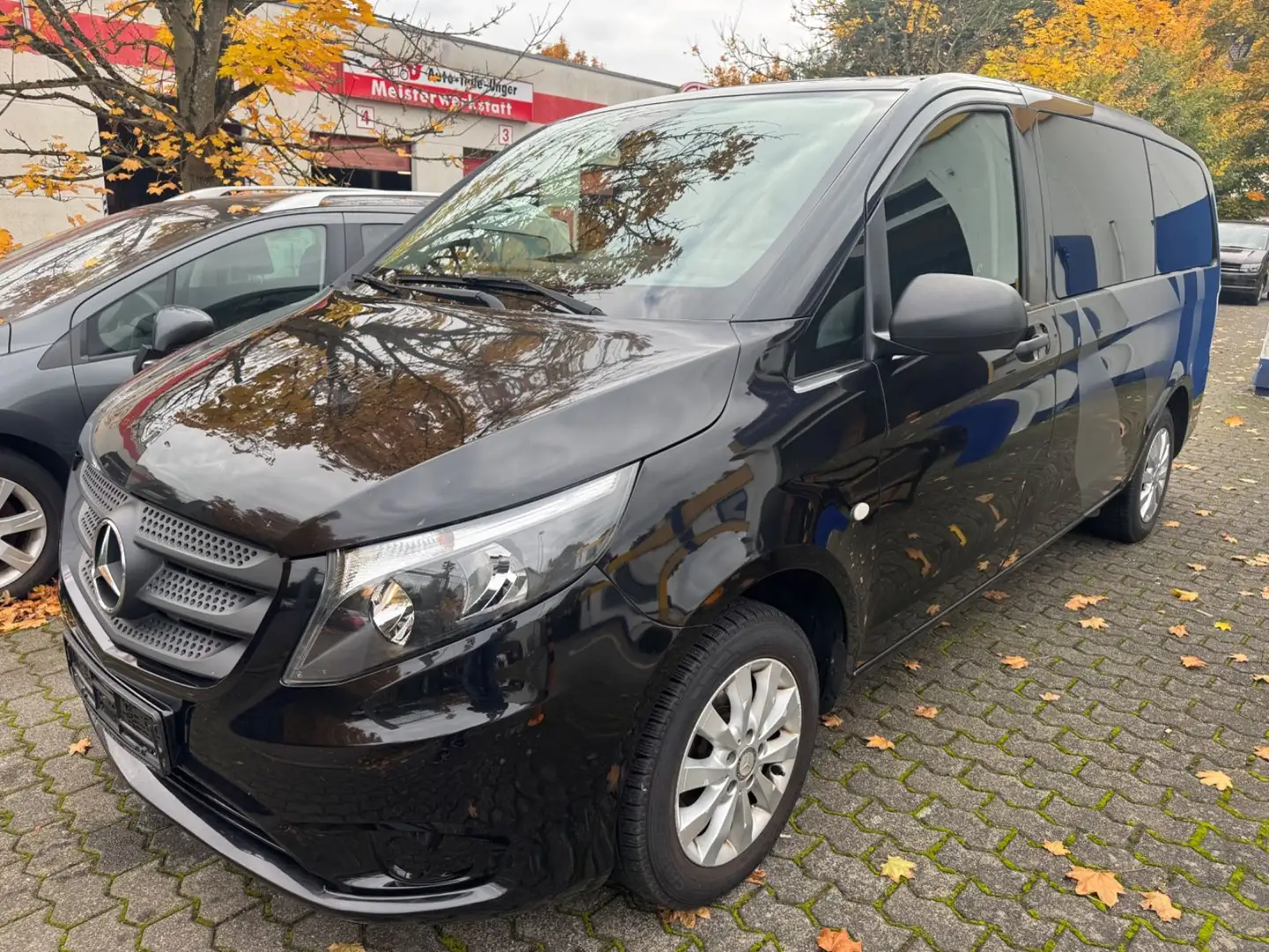 Mercedes-Benz Vito Tourer Pro 114 CDI BT lang Klima Nero - 1