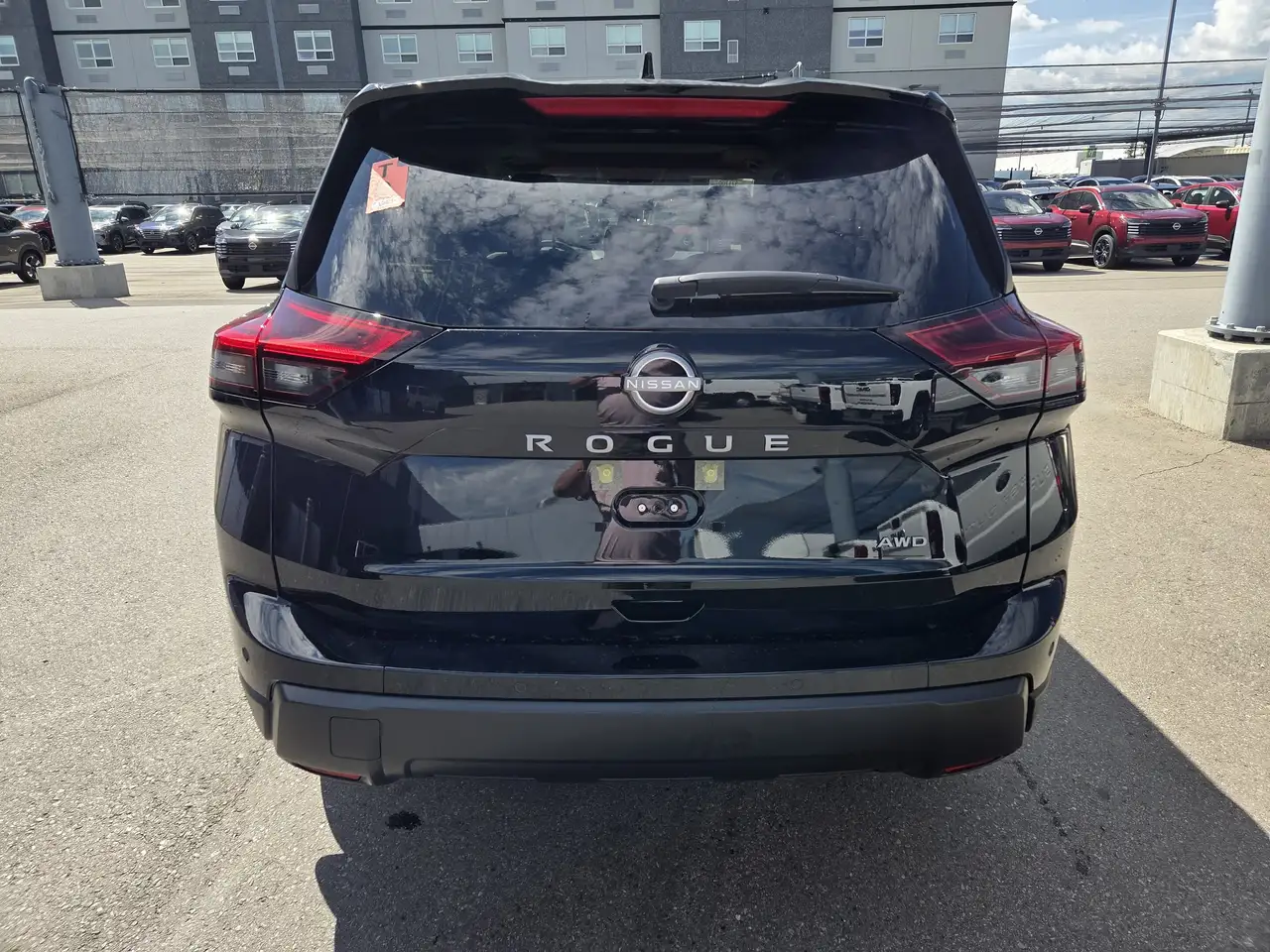 Nissan Rogue снимка Nissan Rogue