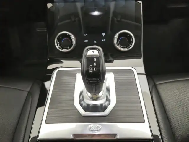 Land Rover Range Rover Evoque view 11