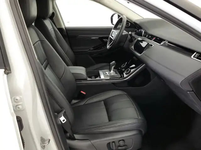 Land Rover Range Rover Evoque view 3