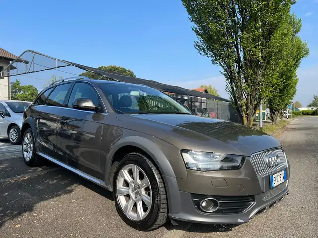 Audi A4 allroad Quattro 2.0 tdi Business Plus 177cv s-tronic
