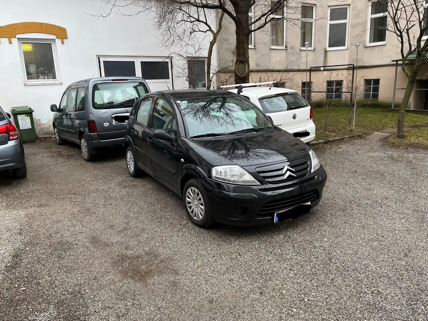 Citroen C3 C3 1,4i First 2 First 2 Schwarz - 2